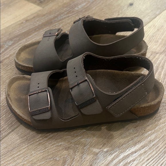 Kids size 31 Birkenstock Velcro sandal - Picture 2 of 6